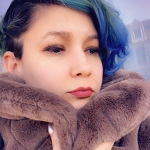 Meet your Posher, Nastahia